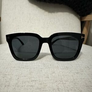 Tom Ford Oversized Sunglasses